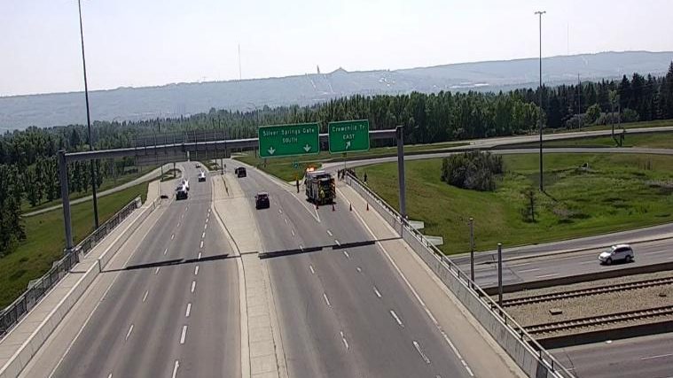One dead in motorcycle crash on Crowchild Trail in NW Calgary